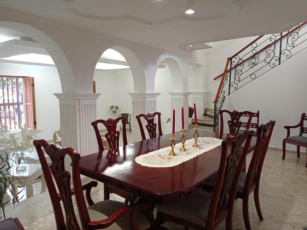 La 10B Hostel Cartagena Εξωτερικό φωτογραφία